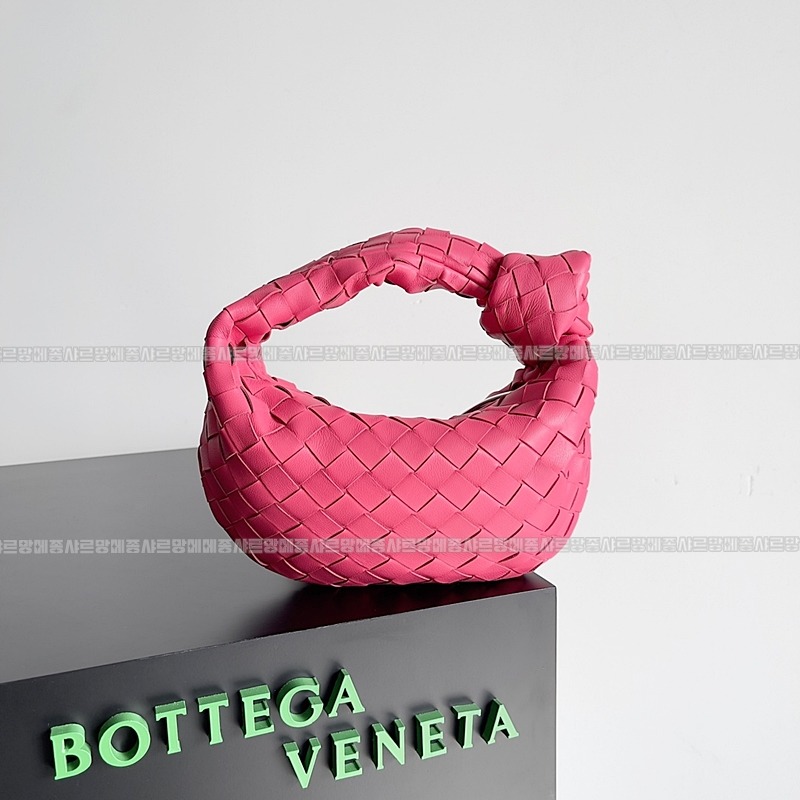 보테가베네타미니조디백 20260227-160712-001루.jpg