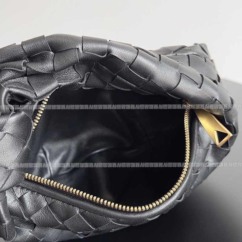 보테가베네타미니조디백 20260227-173940-009루.jpg