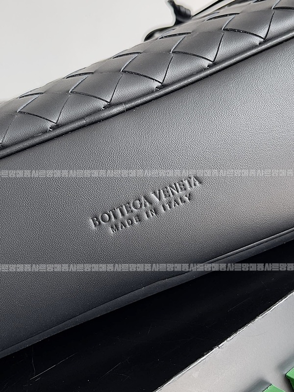 보테가베네타겟어웨이브리스케이스 20260228-095148-004루.jpg