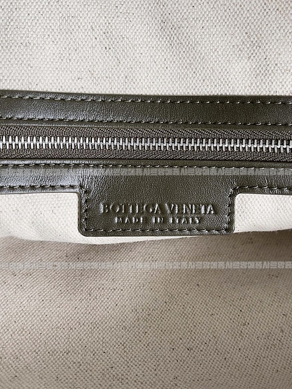 보테가베네타겟어웨이브리스케이스 20260228-101110-007루.jpg