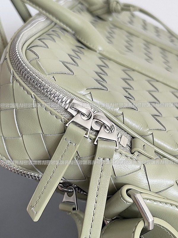 보테가베네타겟어웨이브리스케이스 20260228-101256-004루.jpg