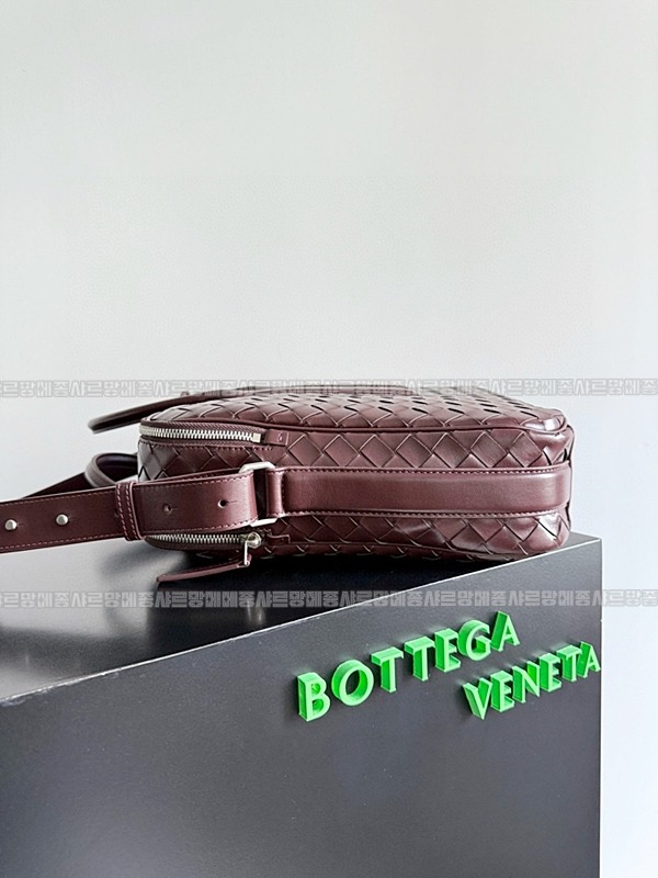 보테가베네타겟어웨이브리스케이스 20260228-101502-002루.jpg