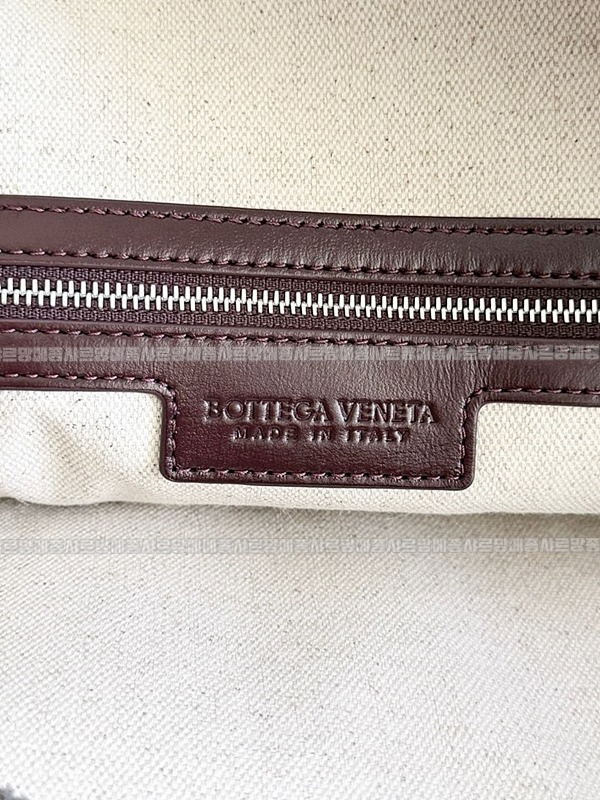 보테가베네타겟어웨이브리스케이스 20260228-101503-007루.jpg