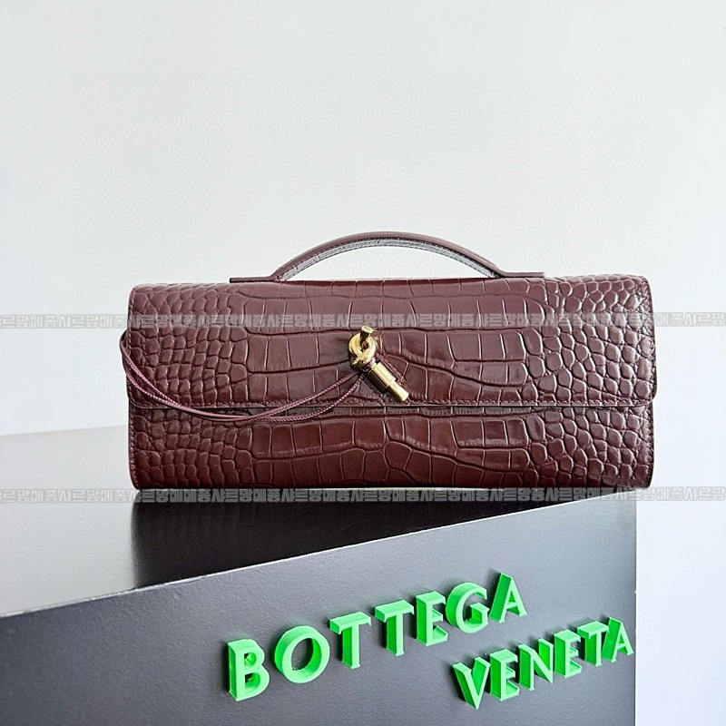 보테가베네타안디아모클러치  20260228-110317-001루.jpg