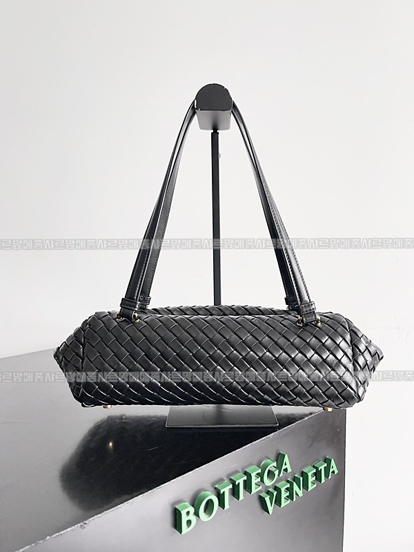 보테가베네타이스트웨스트스몰숄더백  20260228-123525-001루.jpg