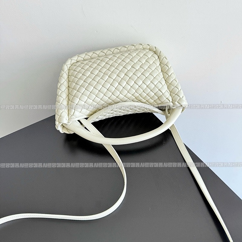 보테가베네타스몰코플탑핸들백  20260228-131250-005루.jpg