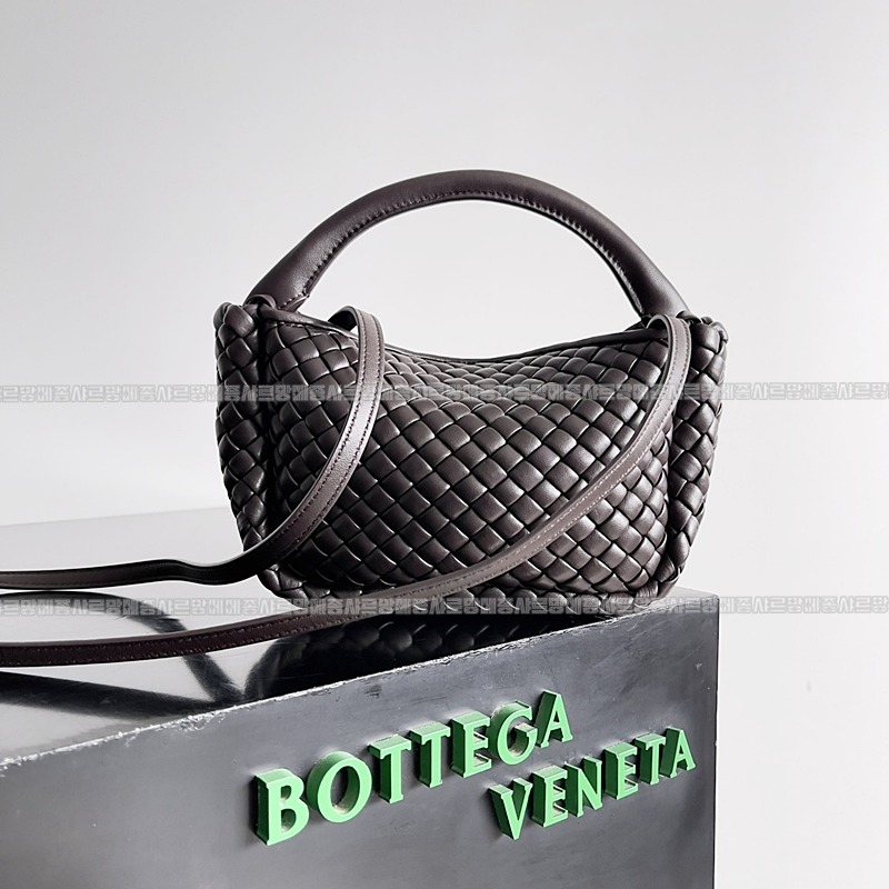 보테가베네타스몰코플탑핸들백  20260228-131742-003루.jpg