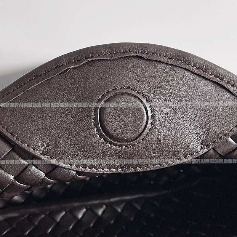 보테가베네타스몰코플탑핸들백  20260228-131742-006루.jpg