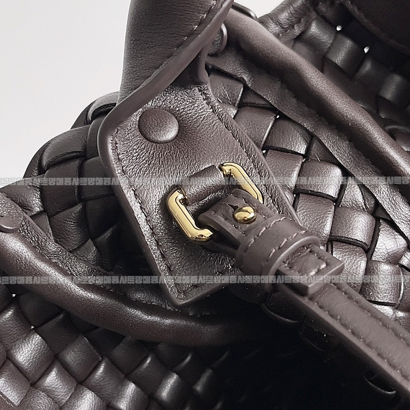 보테가베네타스몰코플탑핸들백  20260228-131742-007루.jpg