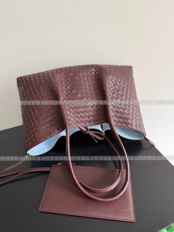 보테가베네타피나코테카라지  20260228-132814-002루.jpg