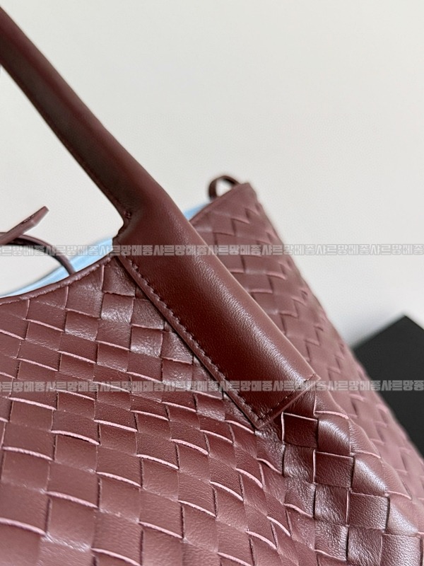 보테가베네타피나코테카라지  20260228-132814-004루.jpg