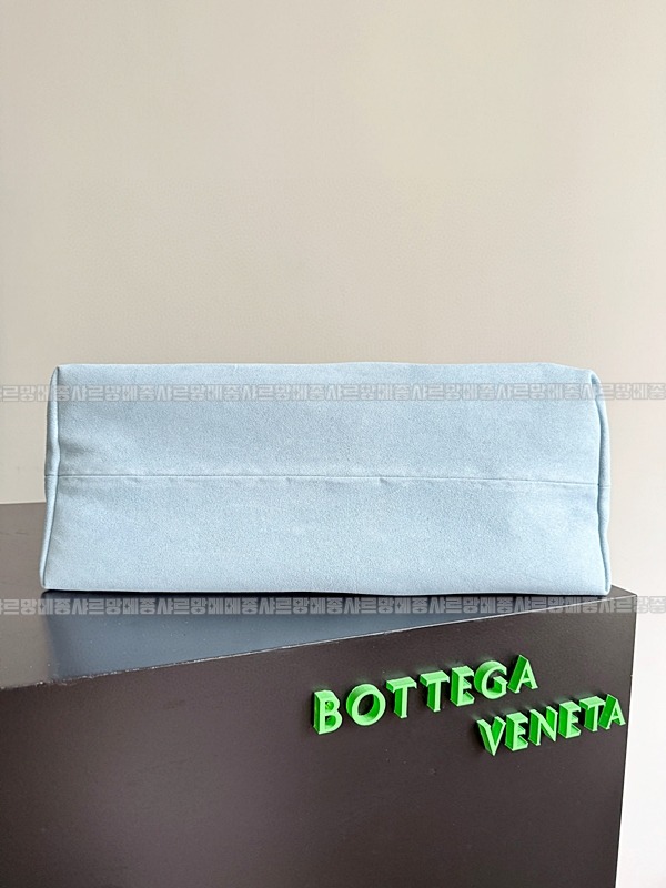 보테가베네타피나코테카라지  20260228-132815-008루.jpg