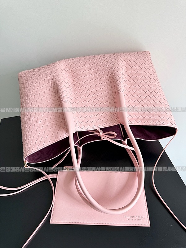 보테가베네타피나코테카라지  20260228-132955-008루.jpg