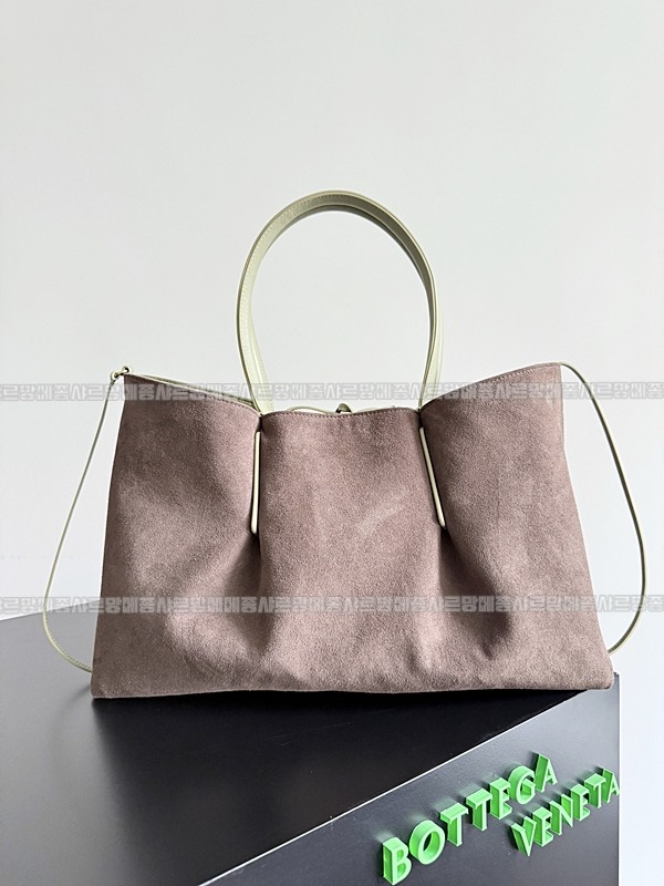 보테가베네타피나코테카라지  20260228-133132-003루.jpg