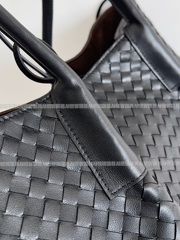 보테가베네타피나코테카라지  20260228-133642-004루.jpg