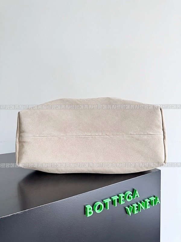 보테가베네타피나코테카라지  20260228-133812-002루.jpg