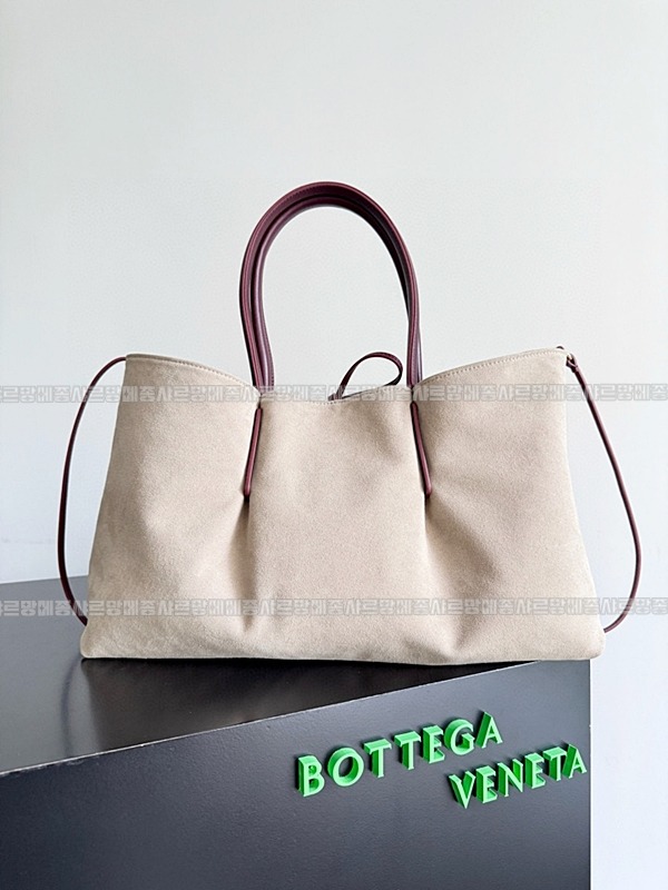 보테가베네타피나코테카라지  20260228-133812-003루.jpg