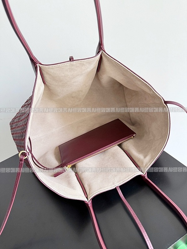 보테가베네타피나코테카라지  20260228-133813-009루.jpg