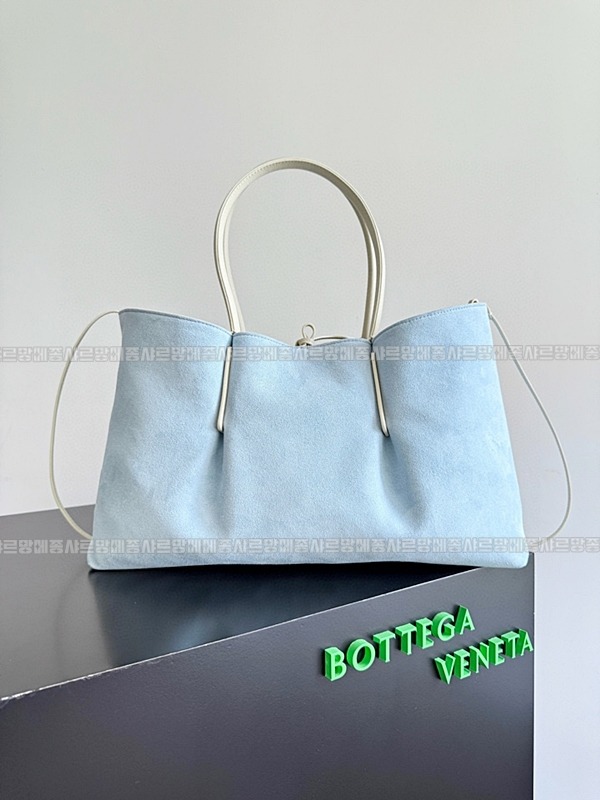 보테가베네타피나코테카라지  20260228-134014-003루.jpg