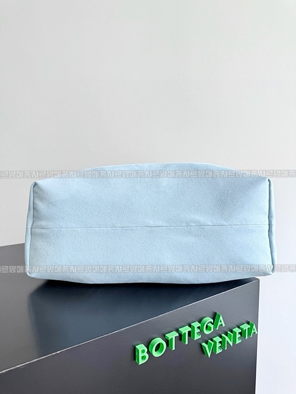 보테가베네타피나코테카라지  20260228-134014-002루.jpg