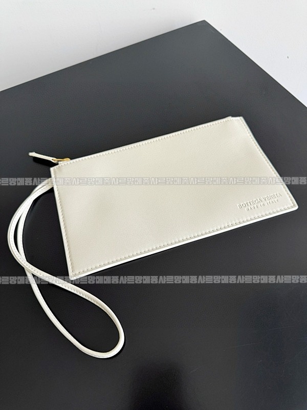 보테가베네타피나코테카라지  20260228-134014-006루.jpg