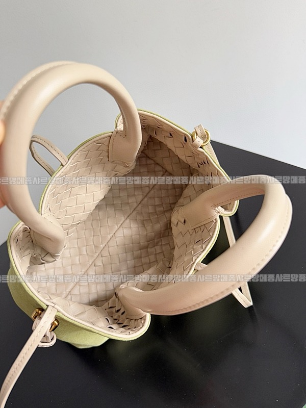 보테가베네타피나코테카스몰  20260228-134523-009루.jpg