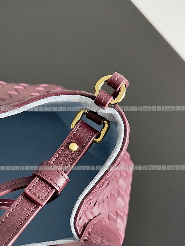 보테가베네타피나코테카스몰  20260228-135320-004루.jpg