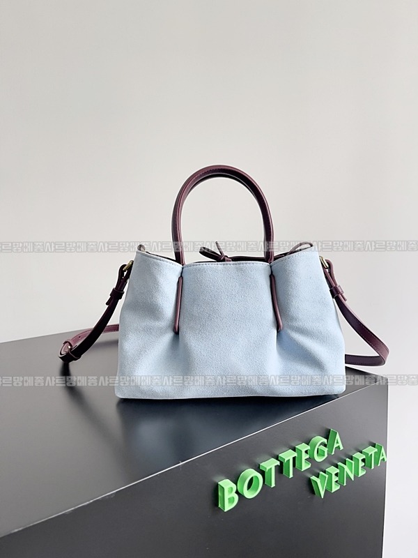 보테가베네타피나코테카스몰  20260228-135320-003루.jpg