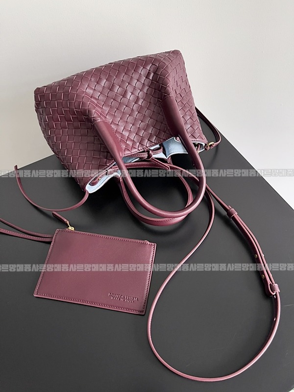 보테가베네타피나코테카스몰  20260228-135320-006루.jpg