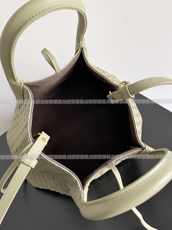 보테가베네타피나코테카스몰  20260228-135455-009루.jpg