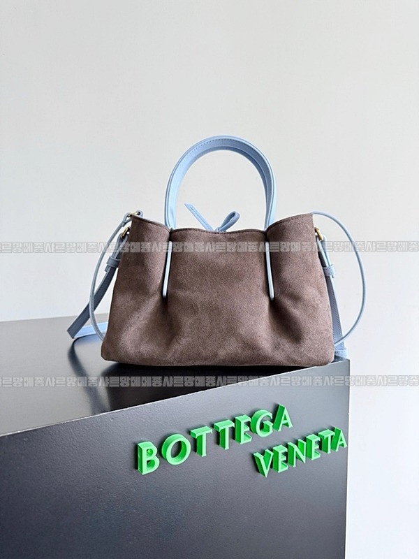 보테가베네타피나코테카스몰  20260228-140312-003루.jpg