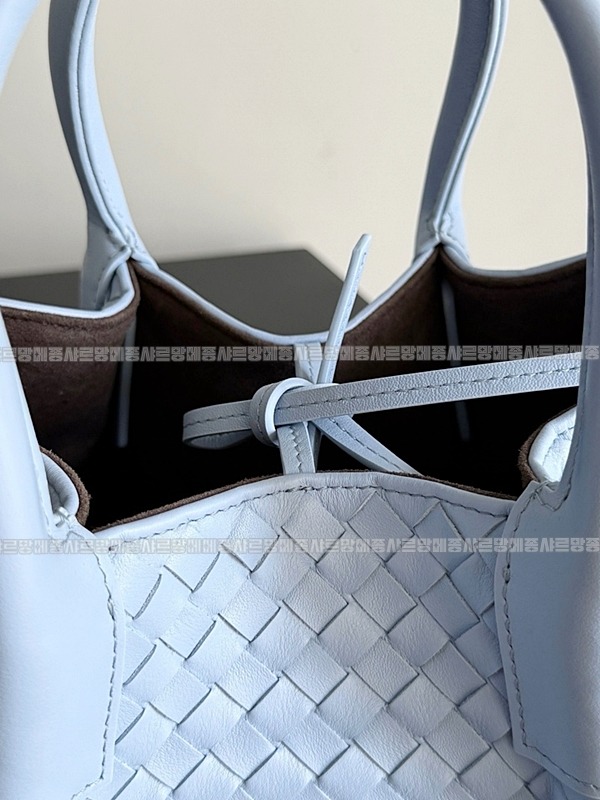 보테가베네타피나코테카스몰  20260228-140313-004루.jpg