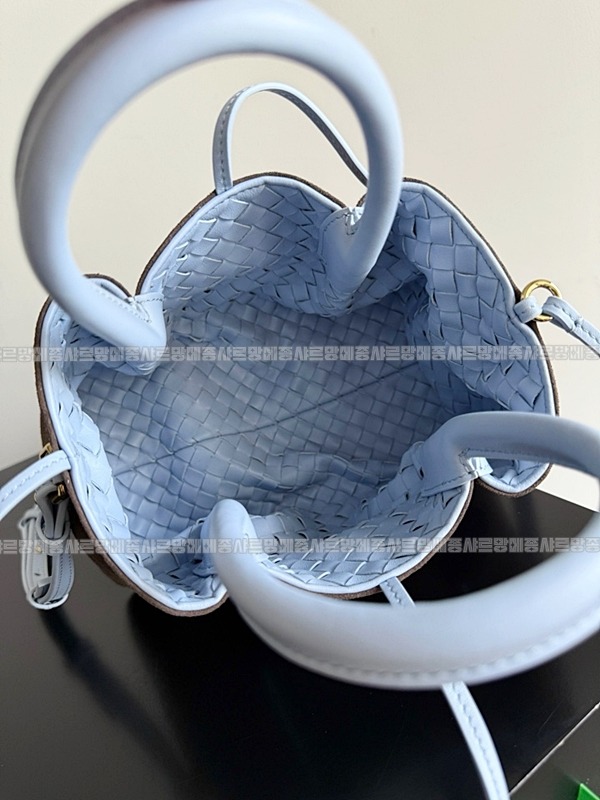 보테가베네타피나코테카스몰  20260228-140313-009루.jpg