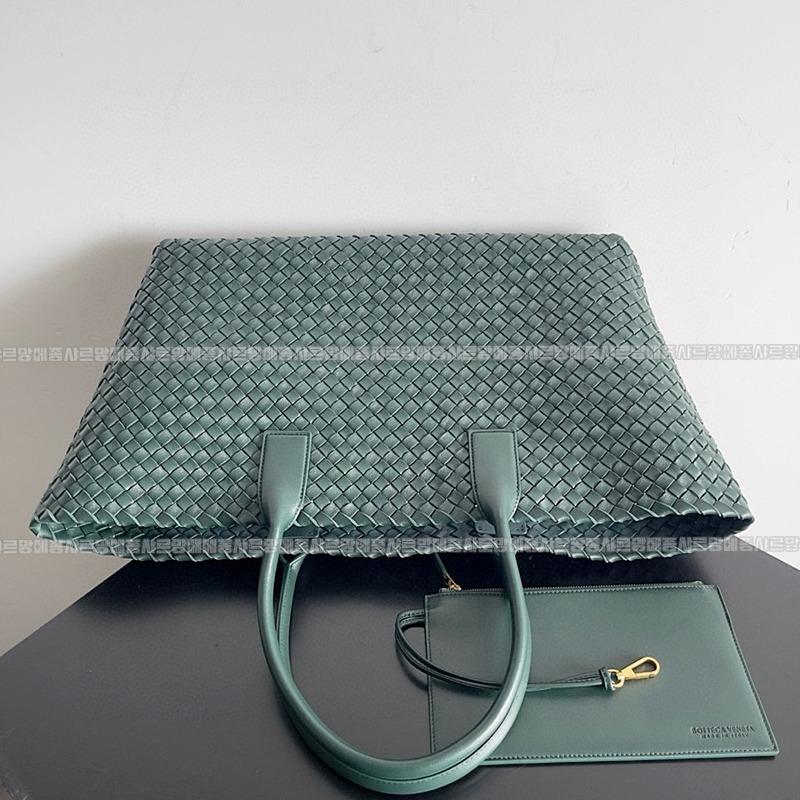 보테가베네타까바특대 20260228-141648-004루.jpg