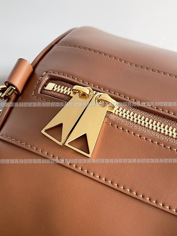 보테가베네타레더더블백 20260228-143940-006루.jpg