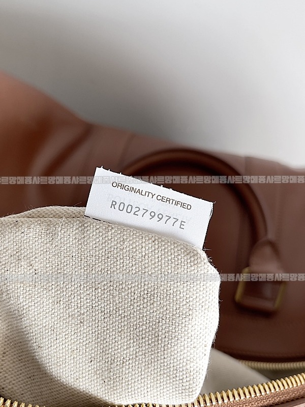 보테가베네타레더더블백 20260228-143941-007루.jpg