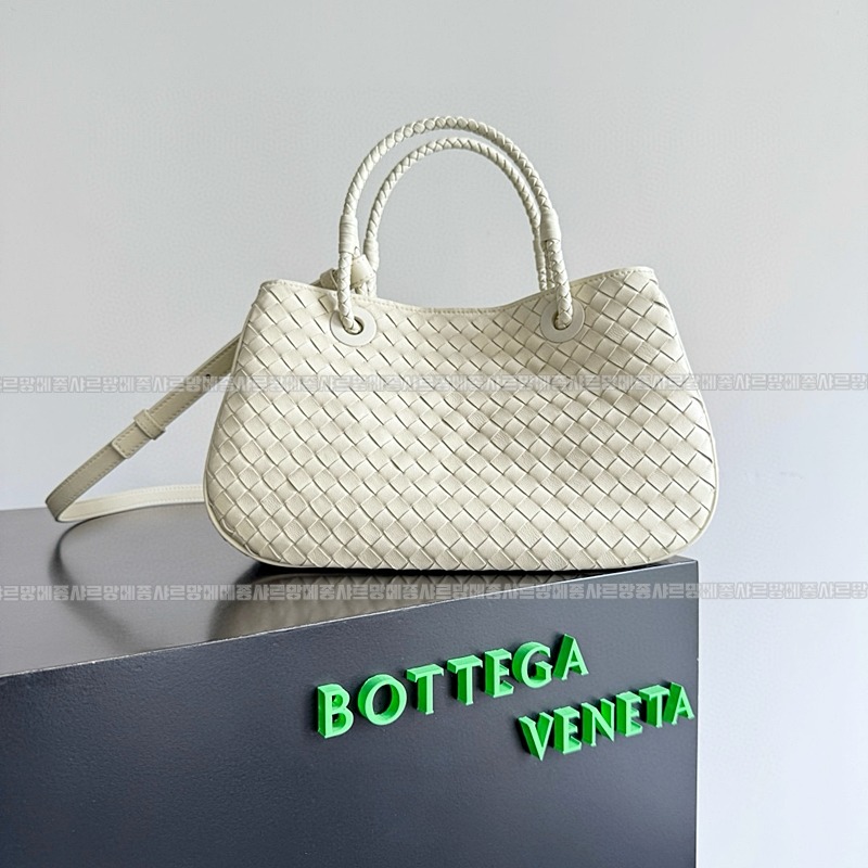 보태가베네타바스켓백 20260228-160543-001루.jpg