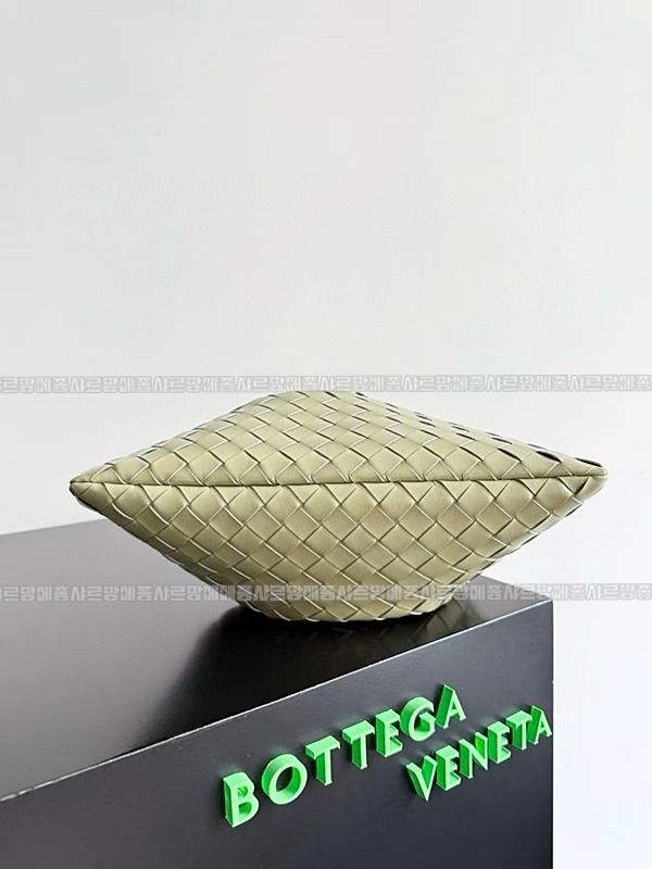 보태가베네타더스트백스몰 20260228-165949-003루.jpg