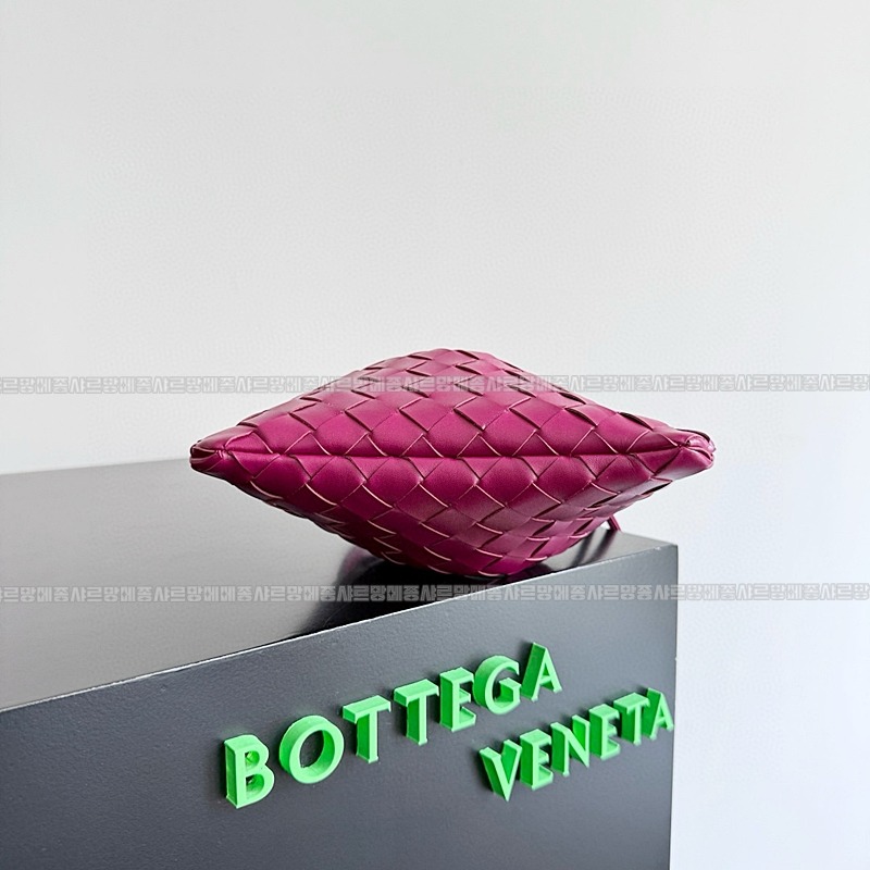 보태가베네타더스트백스몰 20260228-170403-004루.jpg