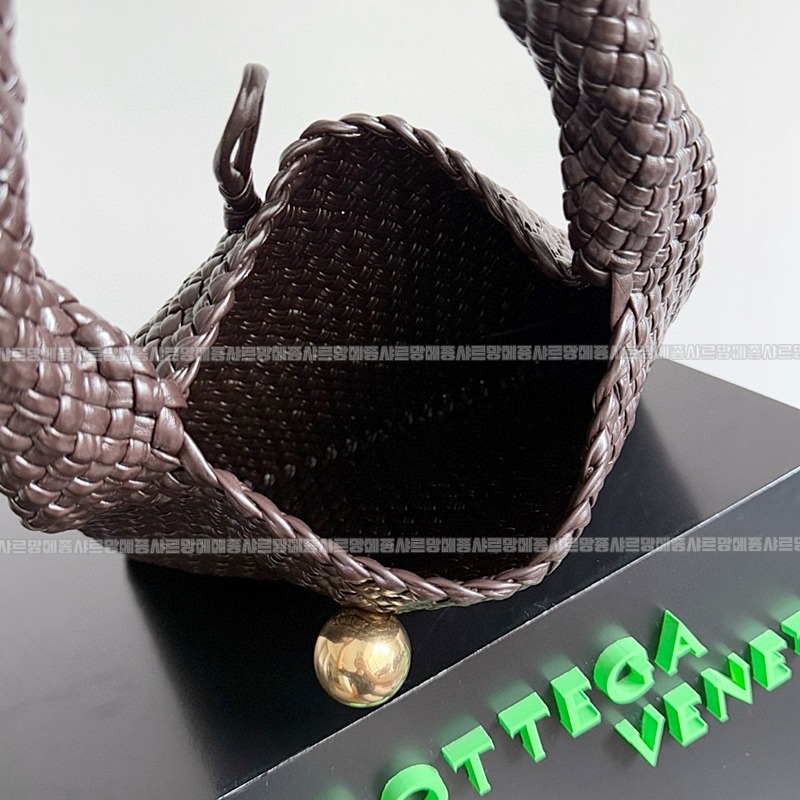 보테가베네타토스카바치 20260301-100952-009루.jpg