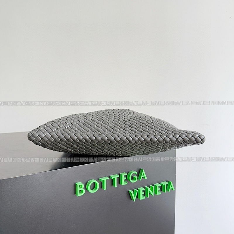 보테가베네타토스카바치 20260301-101218-004루.jpg