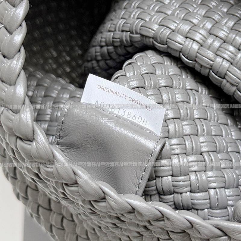 보테가베네타토스카바치 20260301-101219-008루.jpg