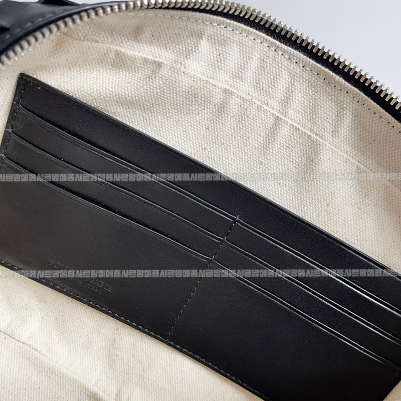 보테가베네타인트레치아토스몰파우치위드손목스트랩 20260301-103104-008루.jpg