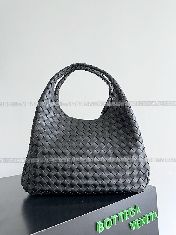 보테가베네타캄파나라지 20260301-110806-001루.jpg