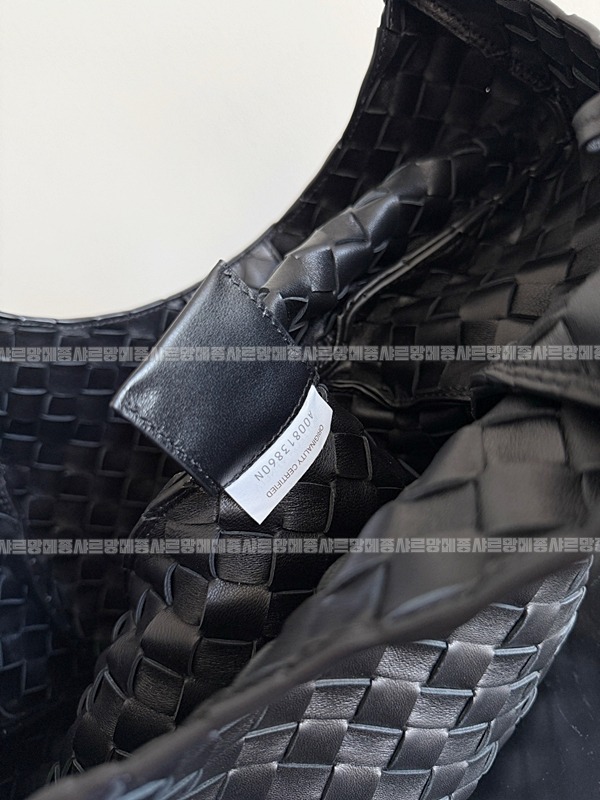 보테가베네타캄파나미디움 20260301-112127-009루.jpg