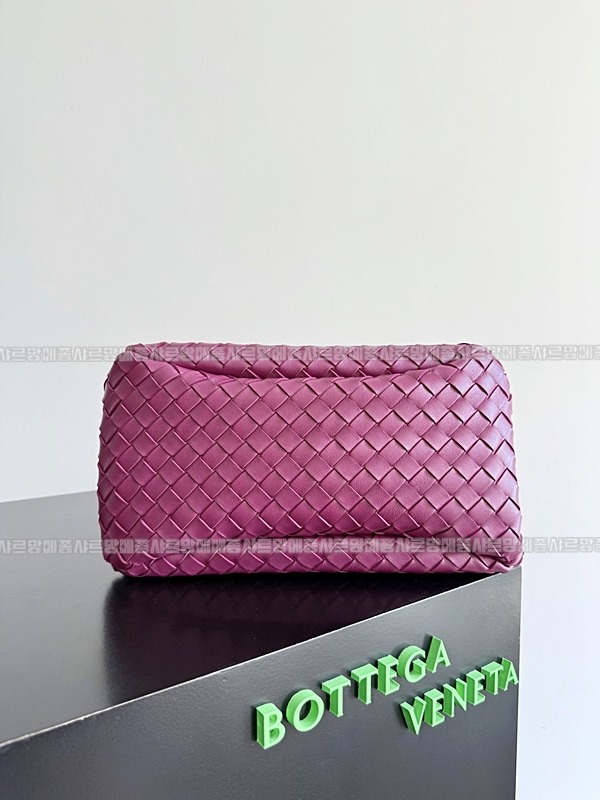 보테가베네타캄파나미디움 20260301-112318-004루.jpg