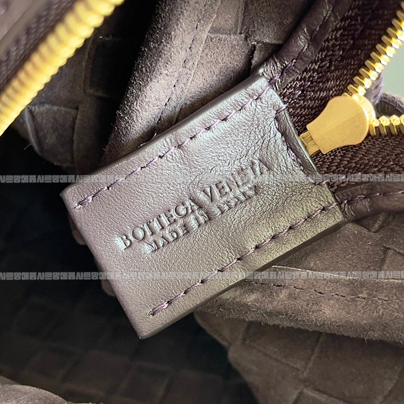 보테가베네타루프카메라백 20260301-123857-008루.jpg