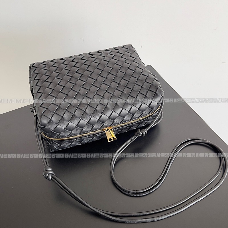 보테가베네타루프카메라백 20260301-124118-002루.jpg