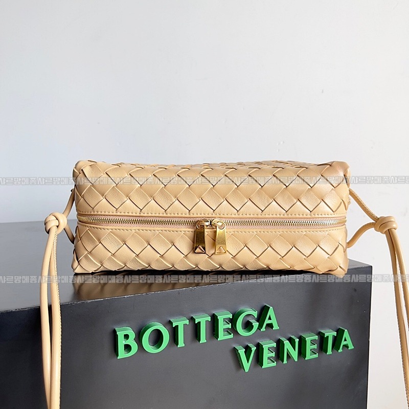 보테가베네타루프카메라백 20260301-124458-004루.jpg