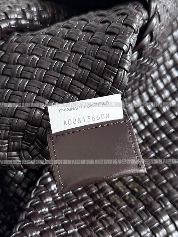 보테가베네타토스카바치라지 20260301-130505-008루.jpg